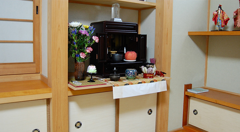 漆塗り⾦仏壇(⾦仏壇)