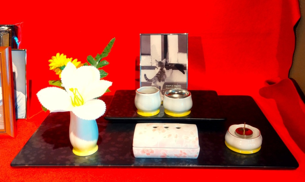 有田焼ステージ チャコール【佐賀・鳥栖・基山・小郡・みやき町の仏壇店・墓石店 菅佛具(すがぶつぐ)】